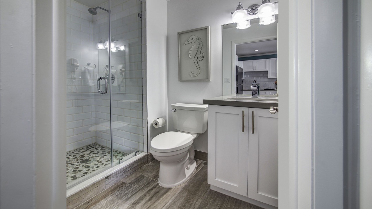 Photo of Bathroom in Hollywood Hills