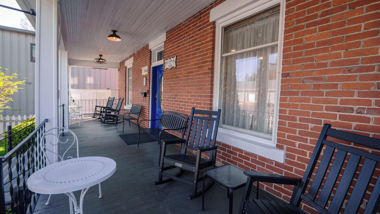 Photo of Patio Balcony in Marlinton