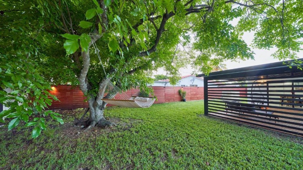 Photo of Outdoor in North Miami Beach