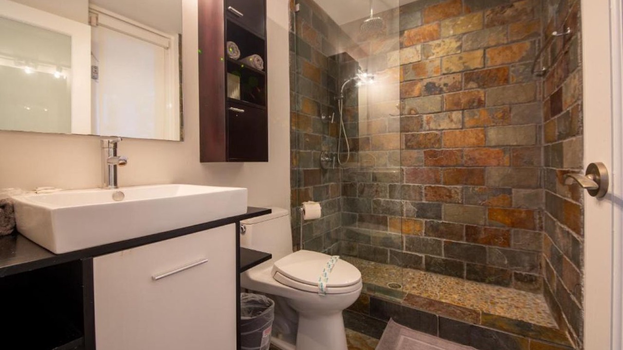 Photo of Bathroom in Biscayne Park