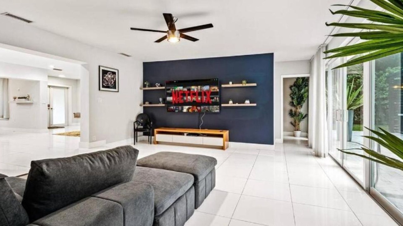 Photo of Livingroom in Golden Glades