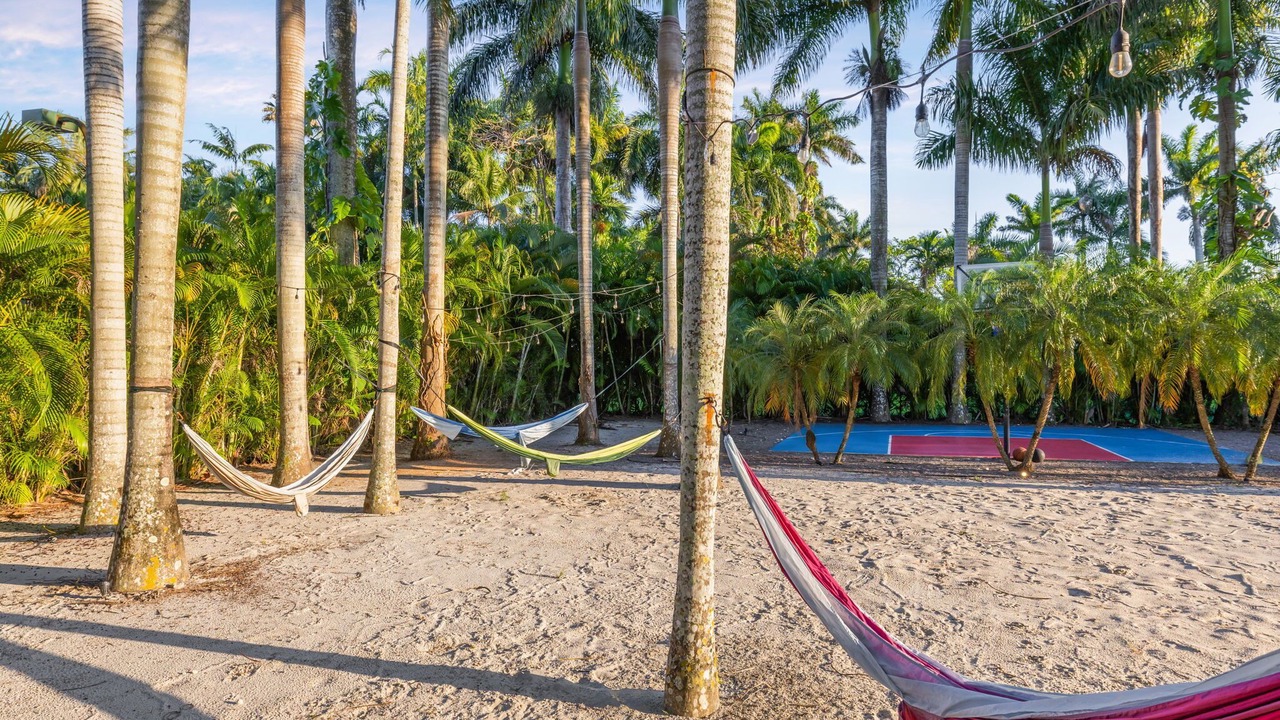 Photo of Outdoor in Golden Glades