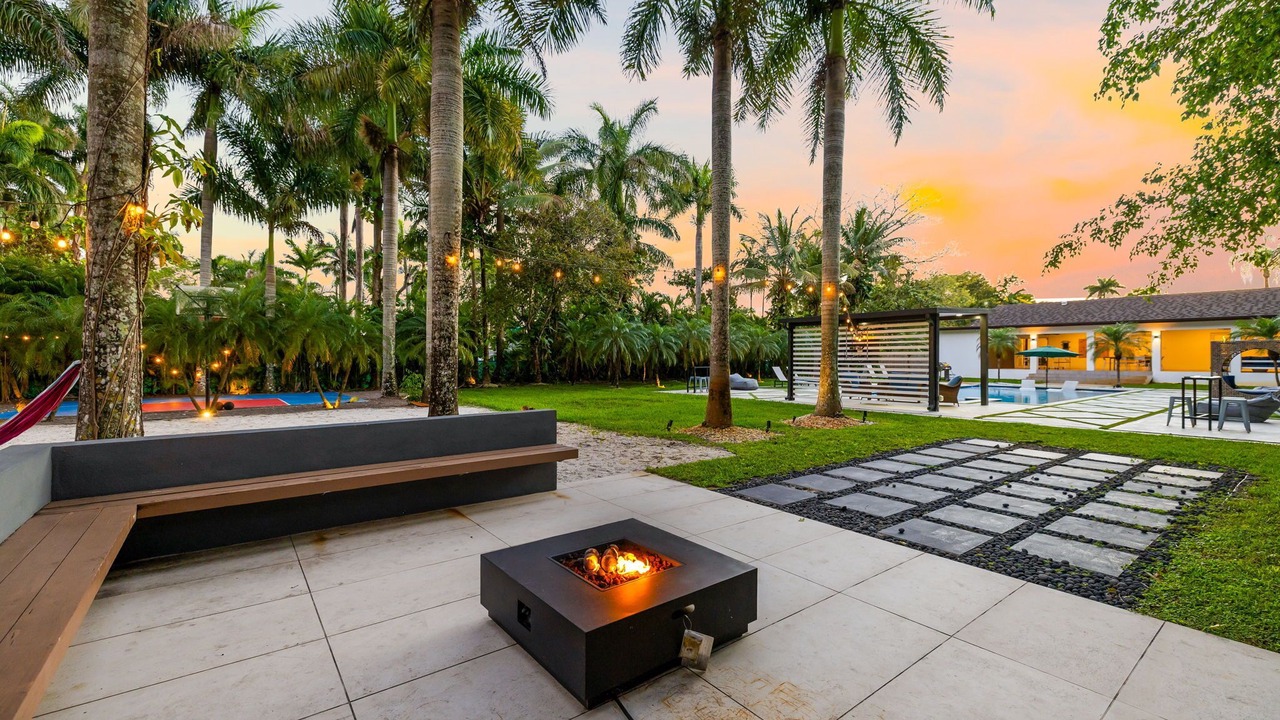Photo of Patio Balcony in Golden Glades