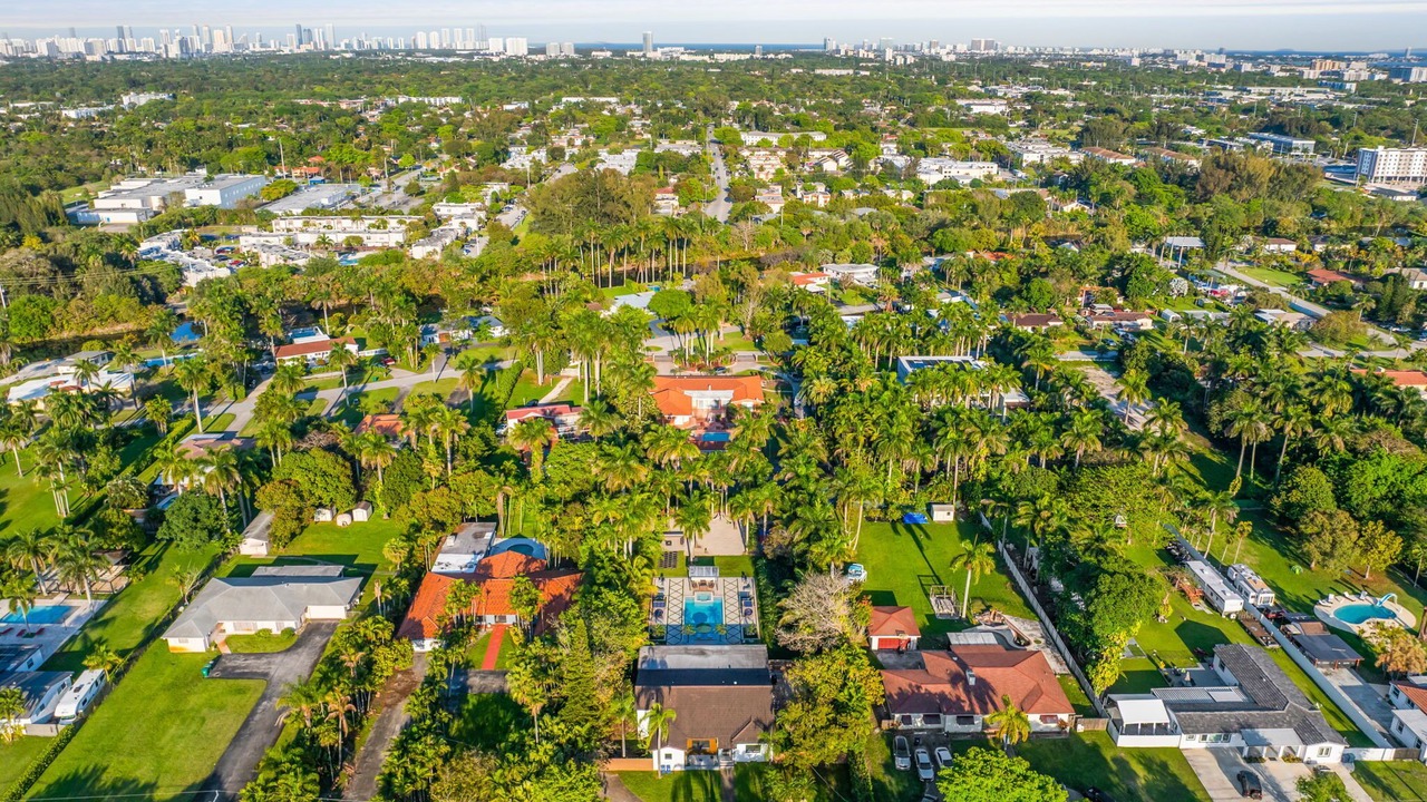 Photo of Outdoor in Golden Glades