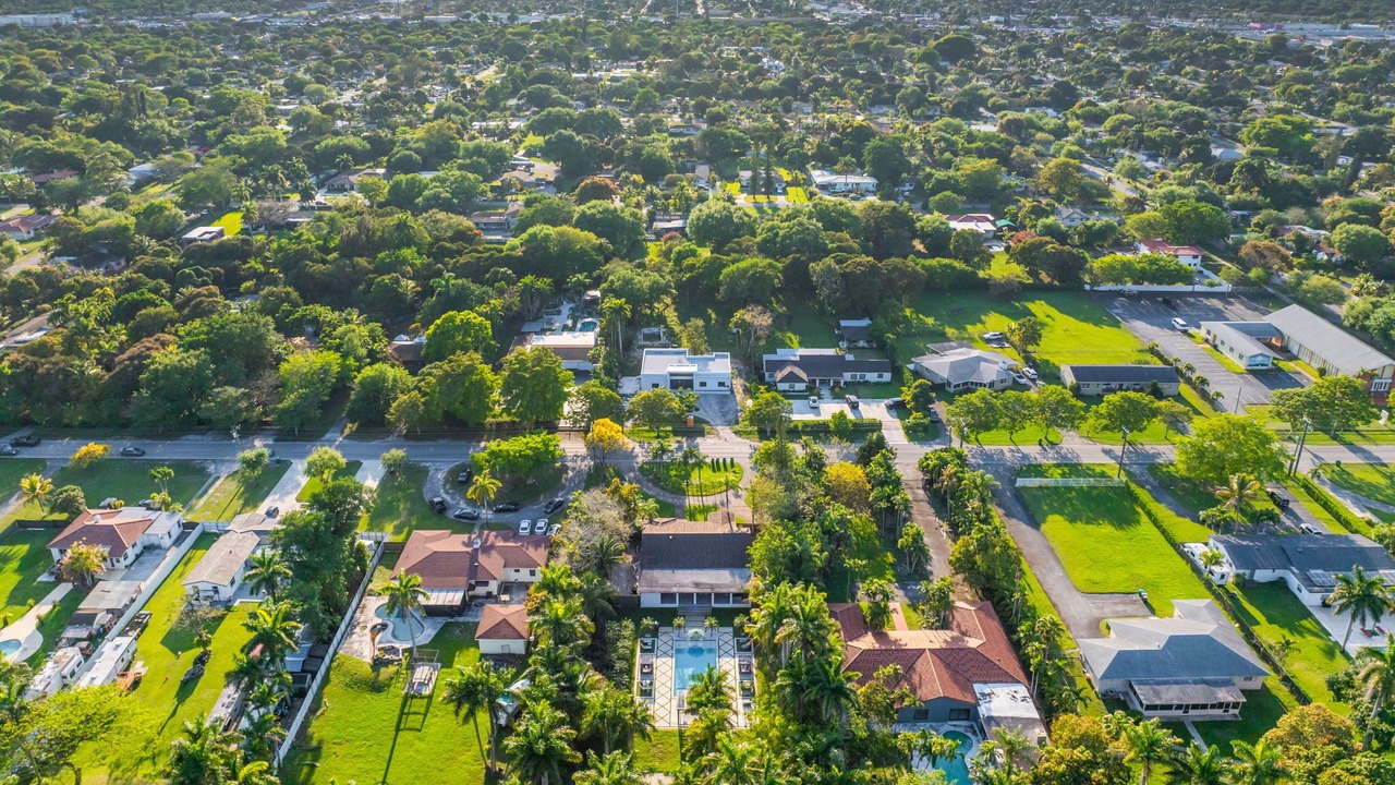 Photo of Outdoor in Golden Glades