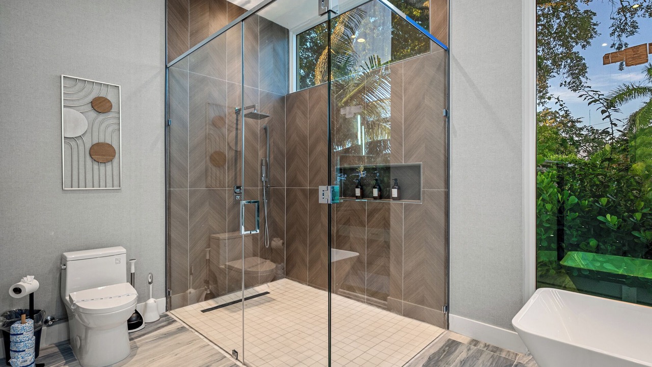 Photo of Bathroom in Ojus
