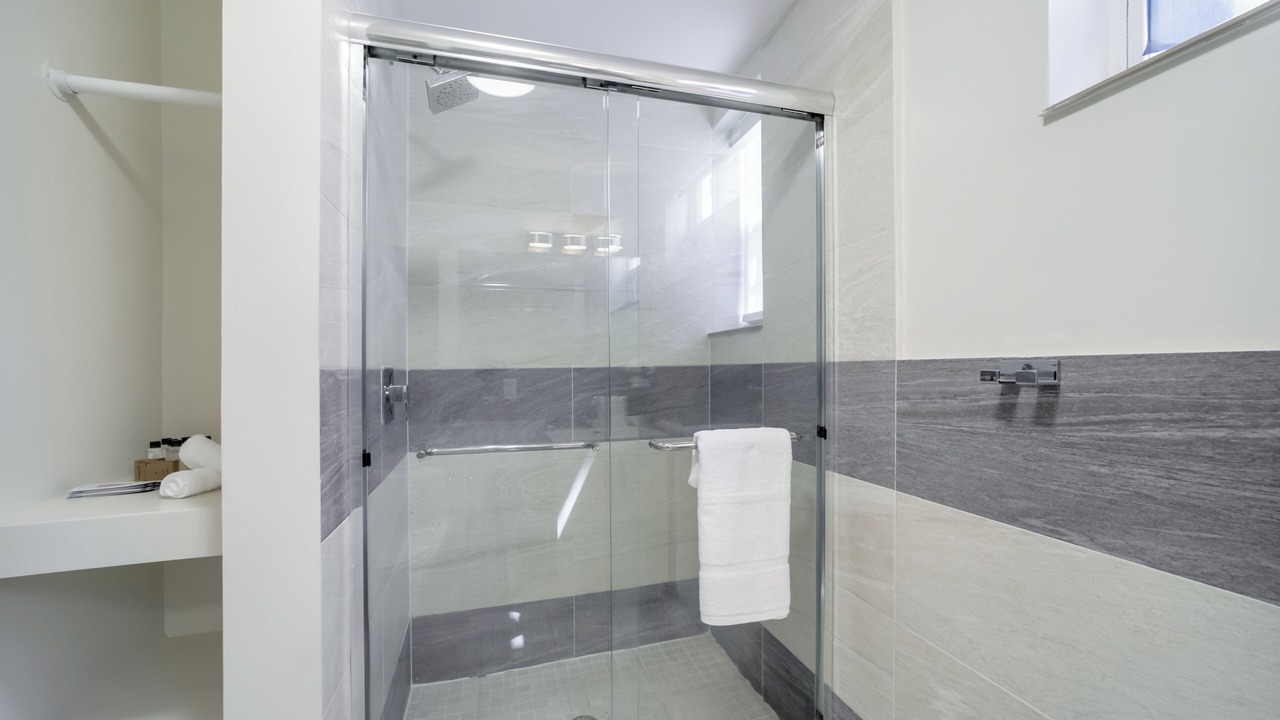 Photo of Bathroom in South Pointe
