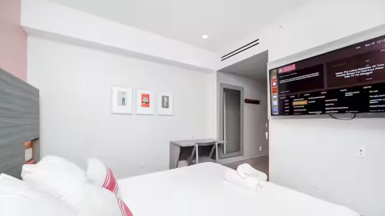Photo of Bedroom in South Pointe
