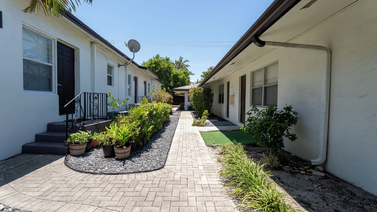 Photo of Outdoor in Poinsettia Heights
