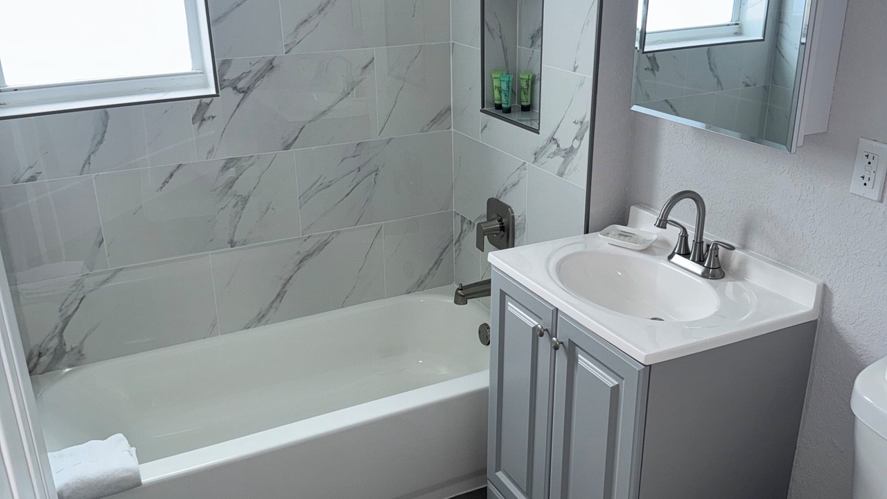 Photo of Bathroom in Poinsettia Heights