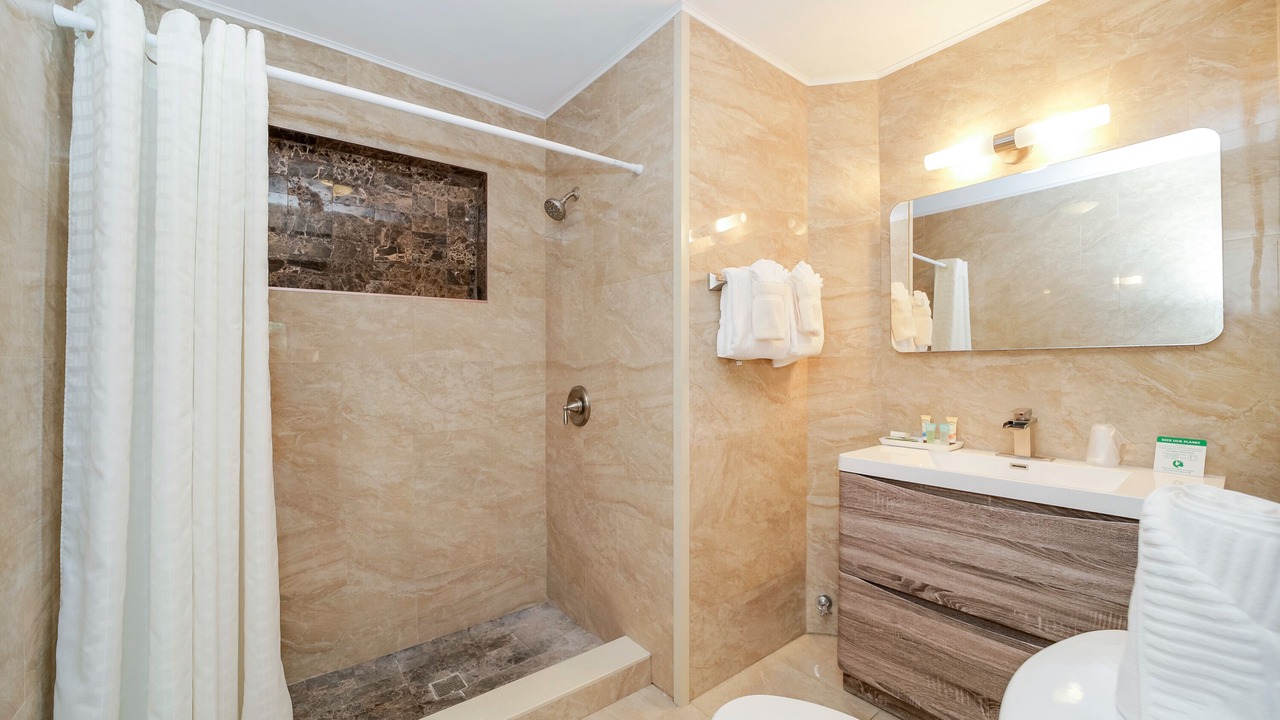 Photo of Bathroom in Central Beach