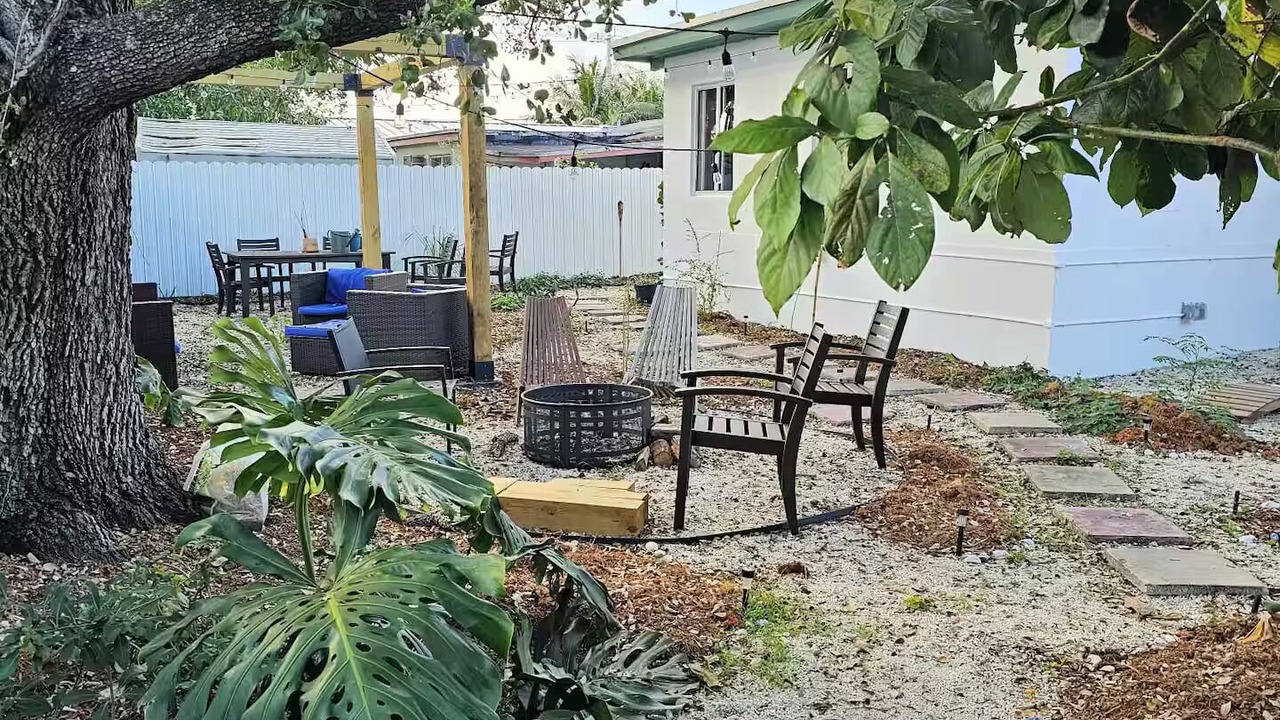 Photo of Outdoor in Golden Glades
