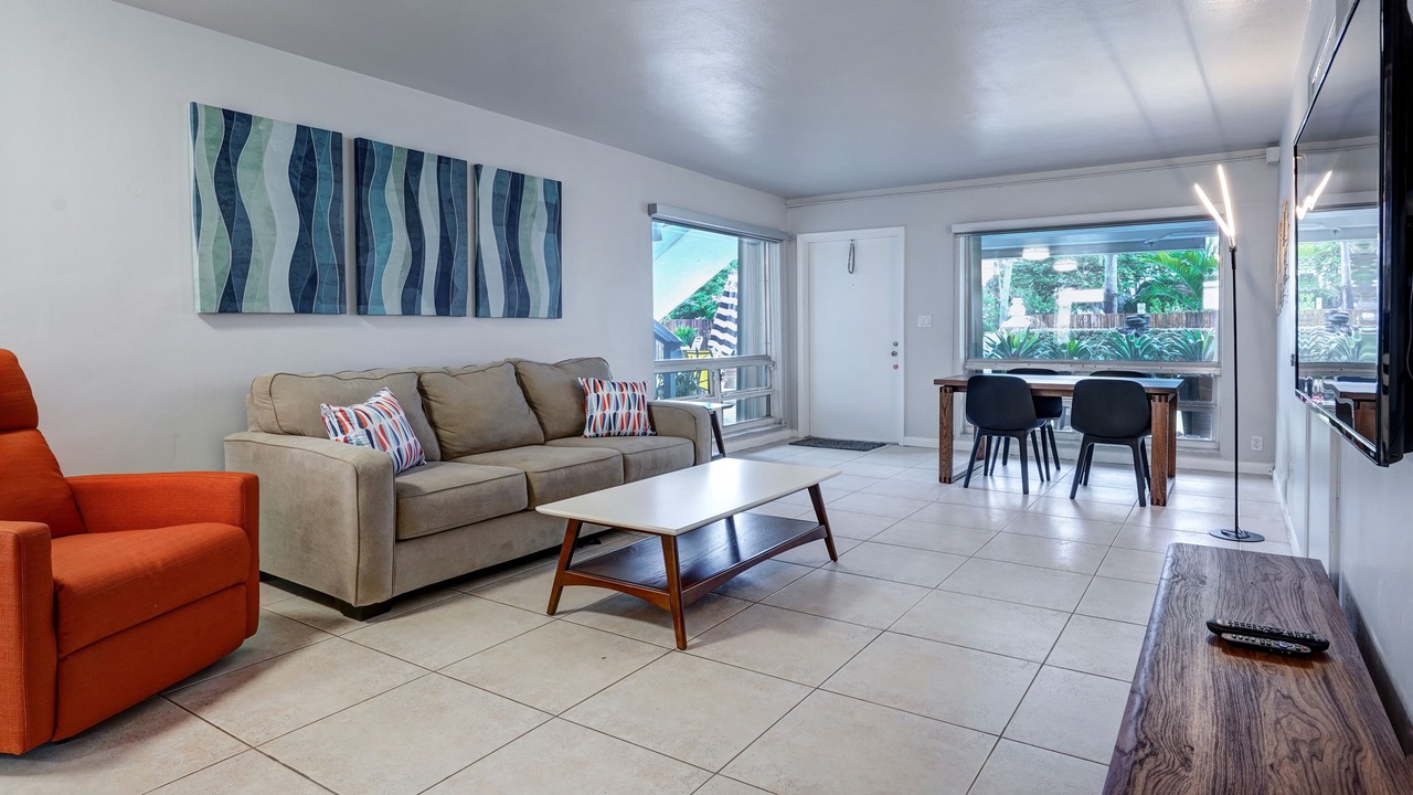 Photo of Livingroom in Deerfield Beach