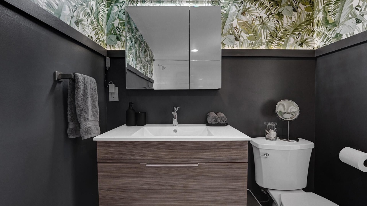 Photo of Bathroom in South Middle River
