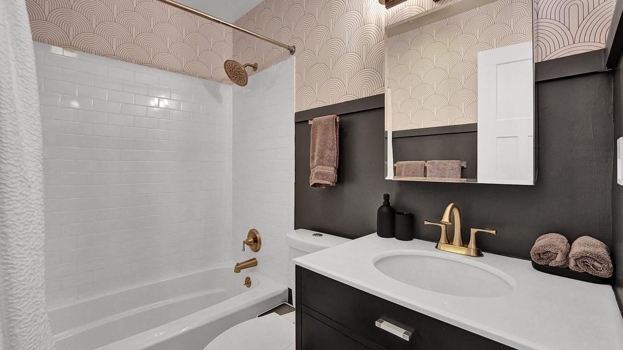 Photo of Bathroom in South Middle River