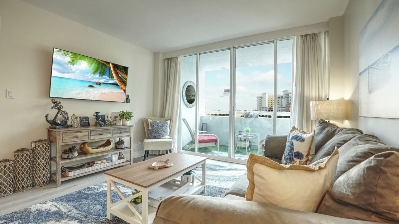 Photo of Livingroom in East Fort Lauderdale