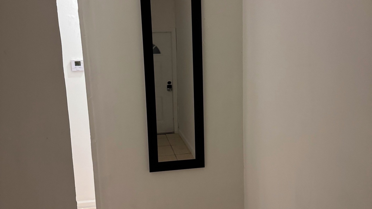 Photo of Livingroom in North Miami
