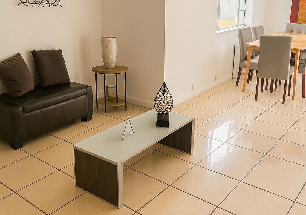 Photo of Livingroom in North Miami