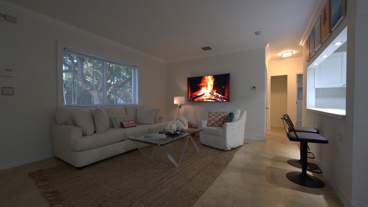 Photo of Livingroom in Biscayne Park