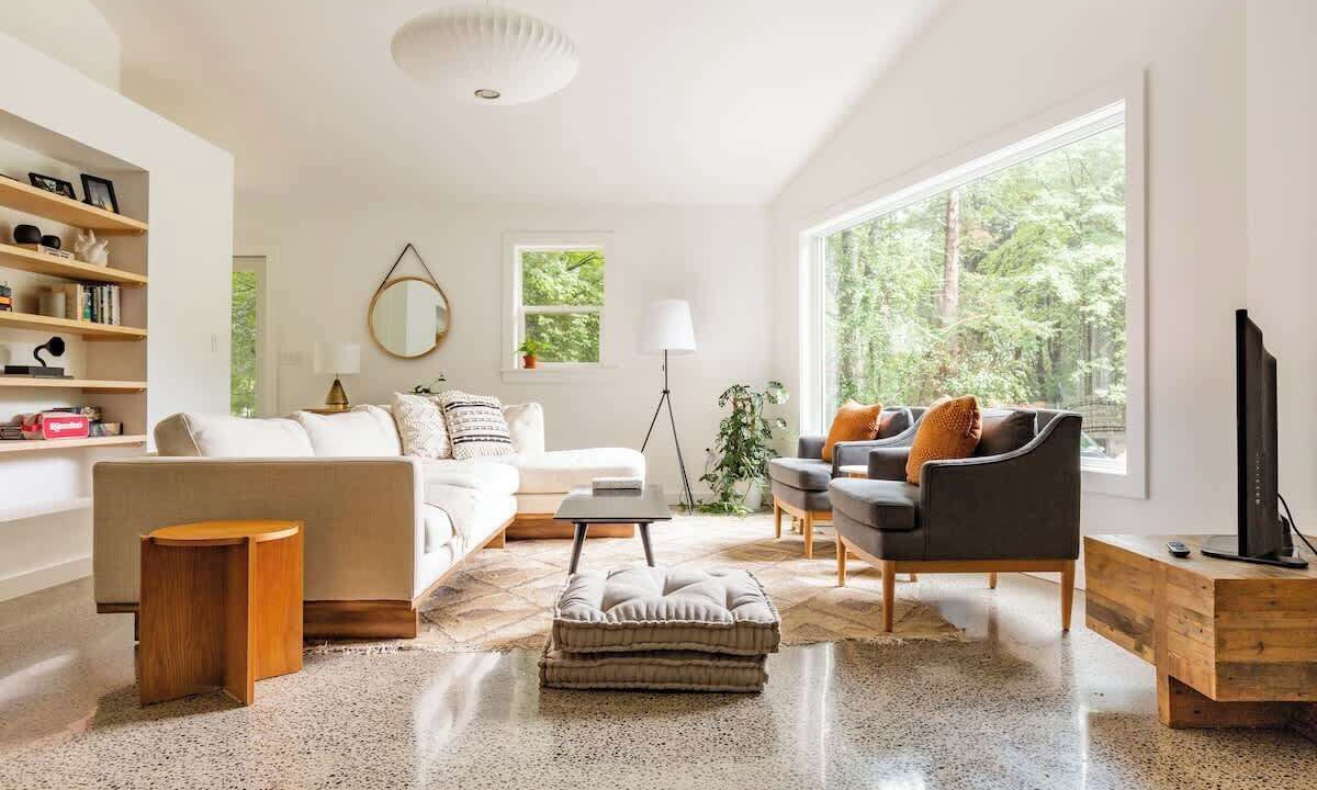Photo of Livingroom in Saugerties