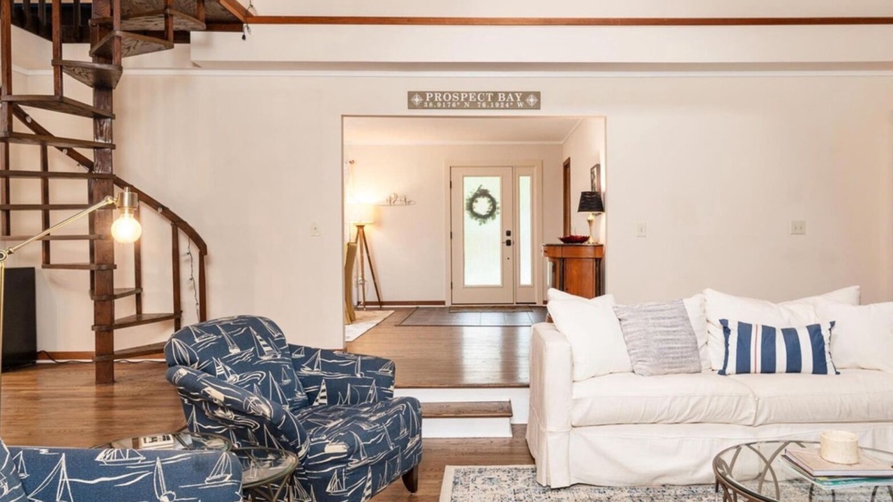 Photo of Livingroom in Grasonville