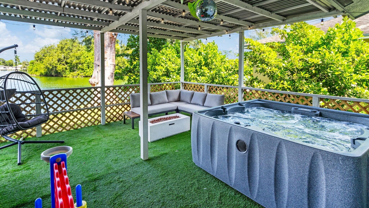 Photo of Patio Balcony in Pembroke Park