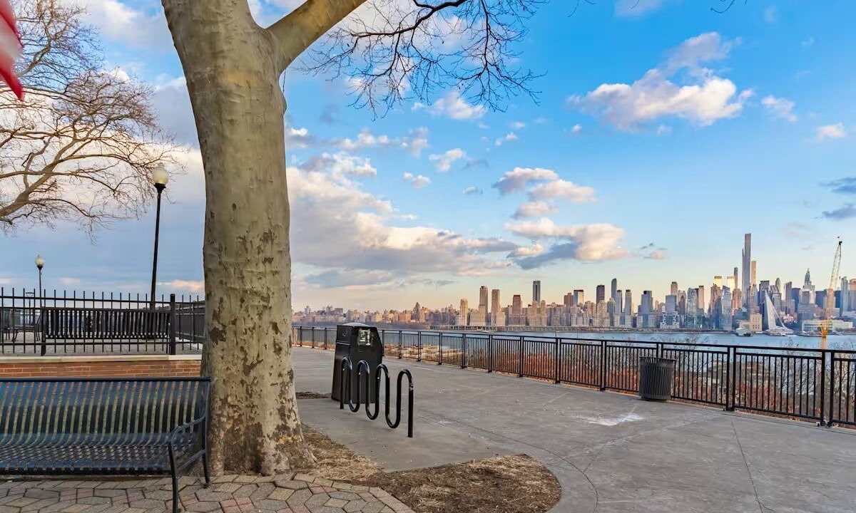 Photo of Outdoor in Weehawken