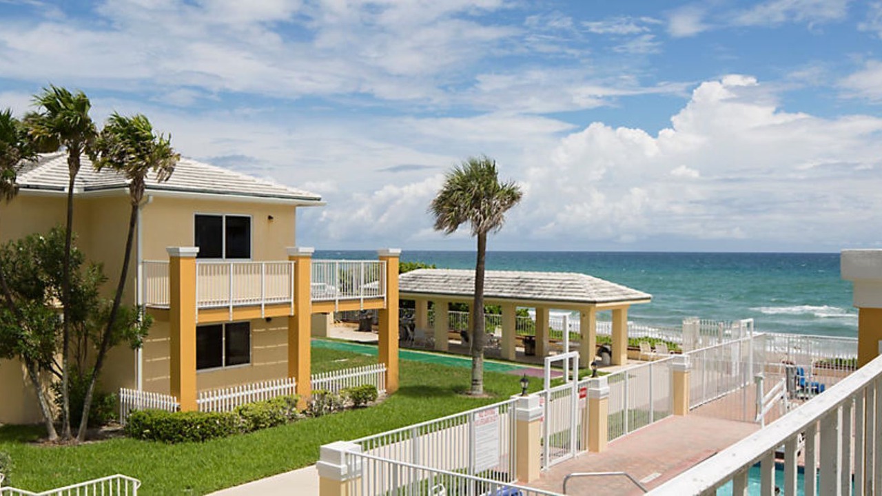 Photo of Outdoor in Gulf Stream