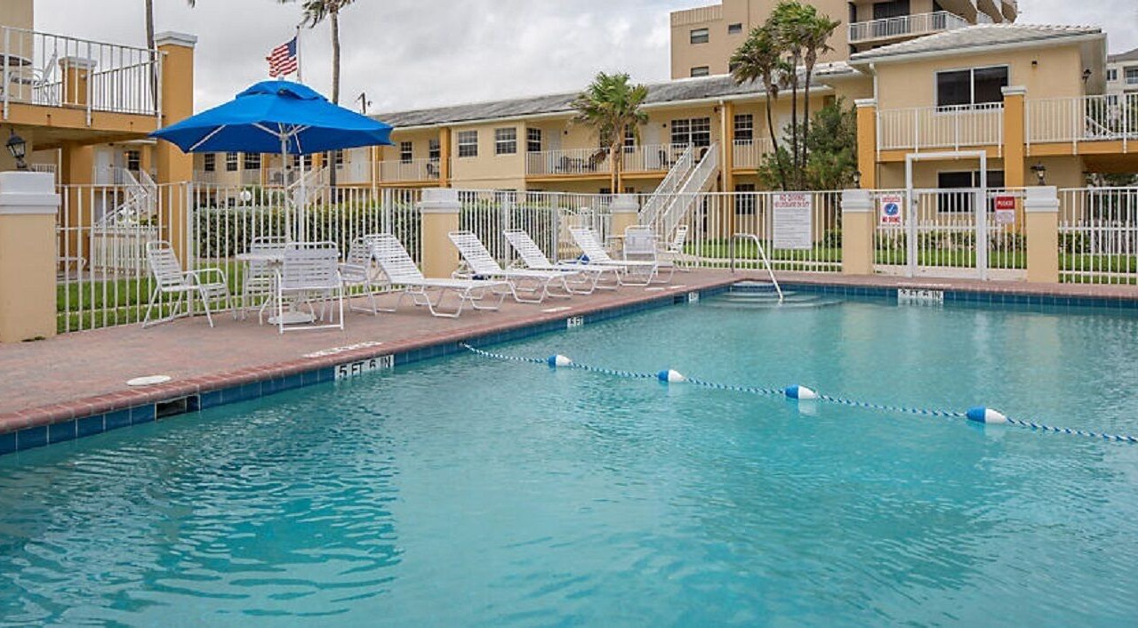 Photo of Outdoor in Gulf Stream