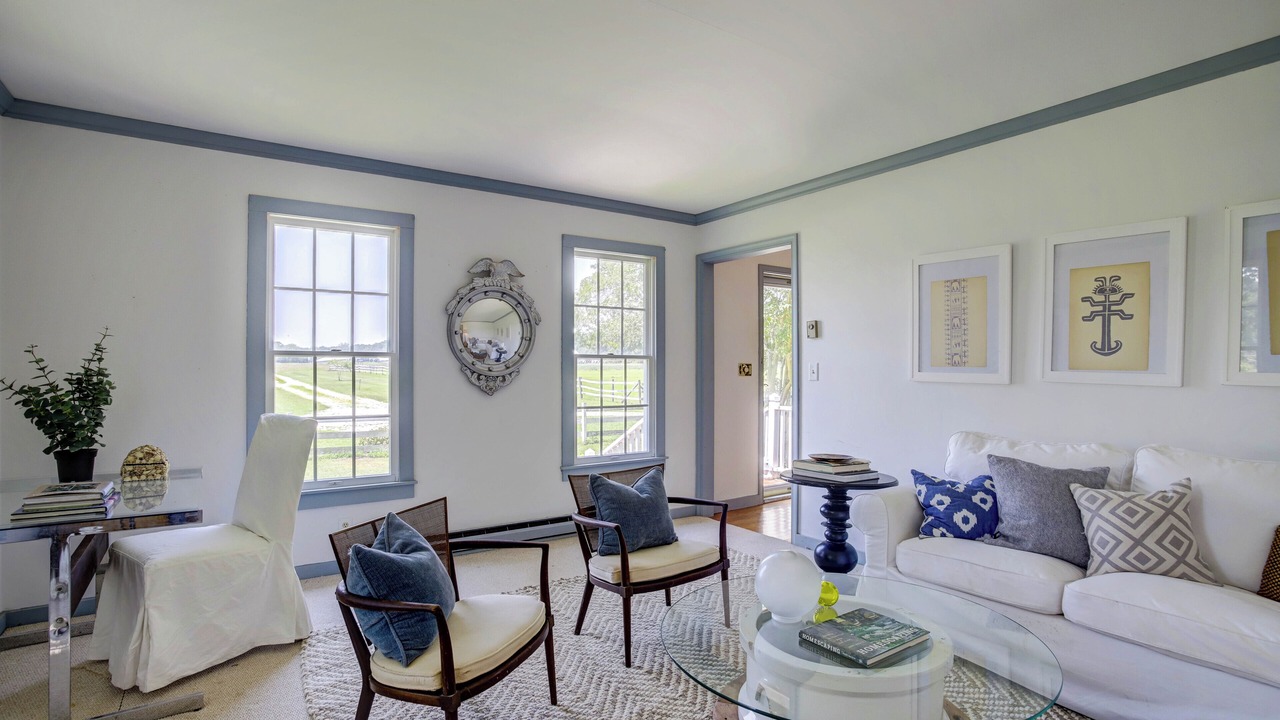 Photo of Livingroom in Greenbush