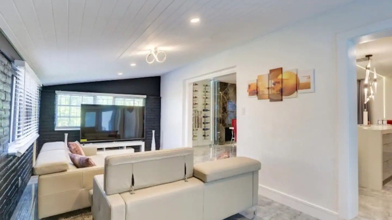 Photo of Livingroom in Ives Estates