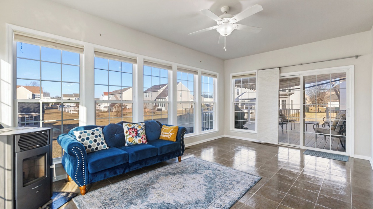 Photo of Livingroom in Smyrna