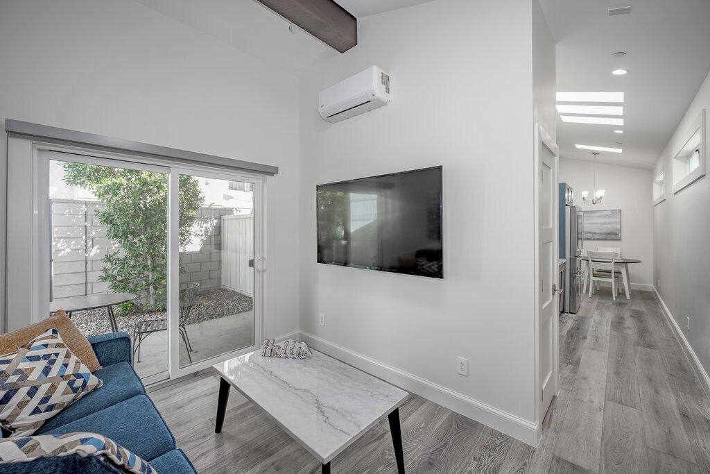 Photo of Livingroom in Sherman Oaks