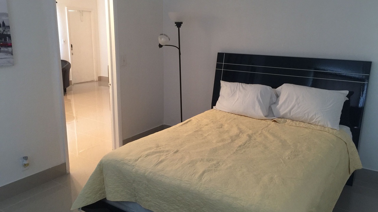 Photo of Bedroom in Pompano Beach