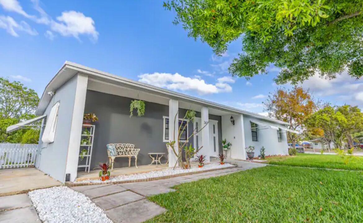 Photo of Outdoor in Pompano Beach