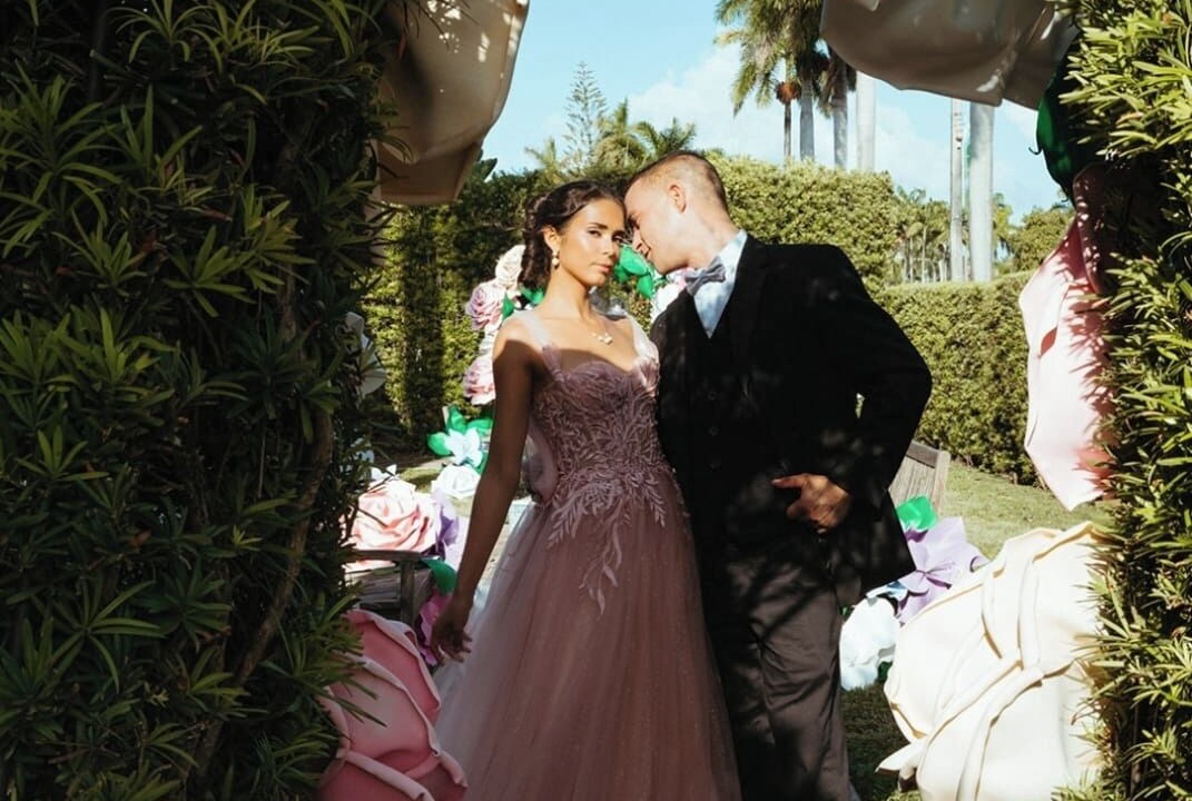 Photo of Others in Hollywood Lakes