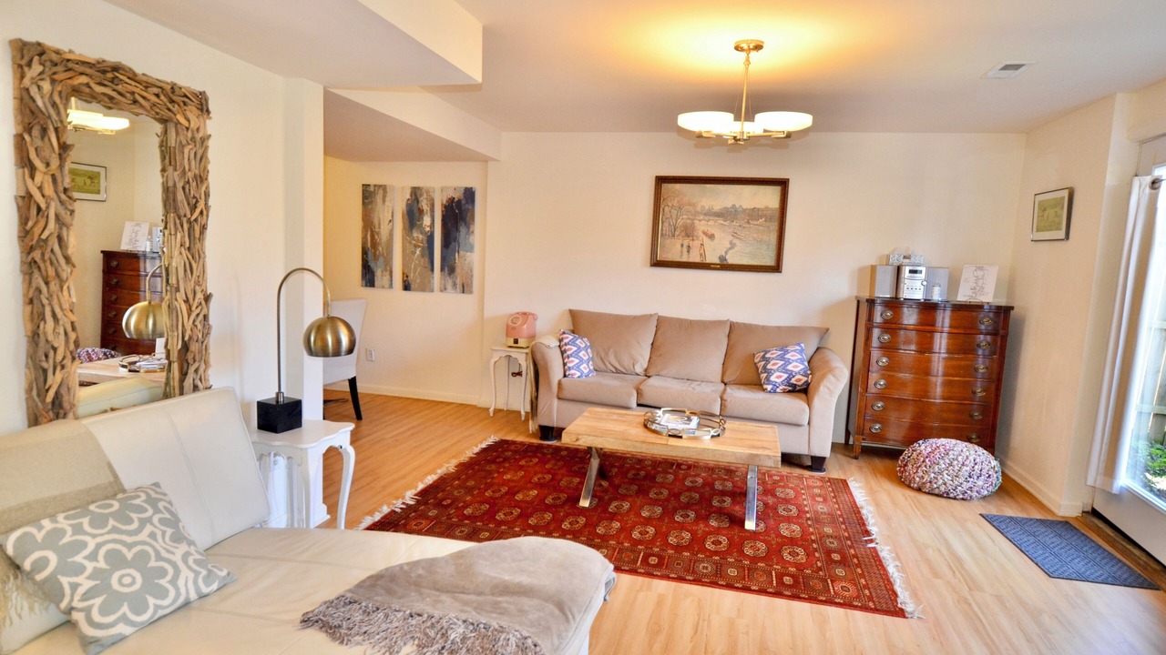Photo of Livingroom in Woolen Mills