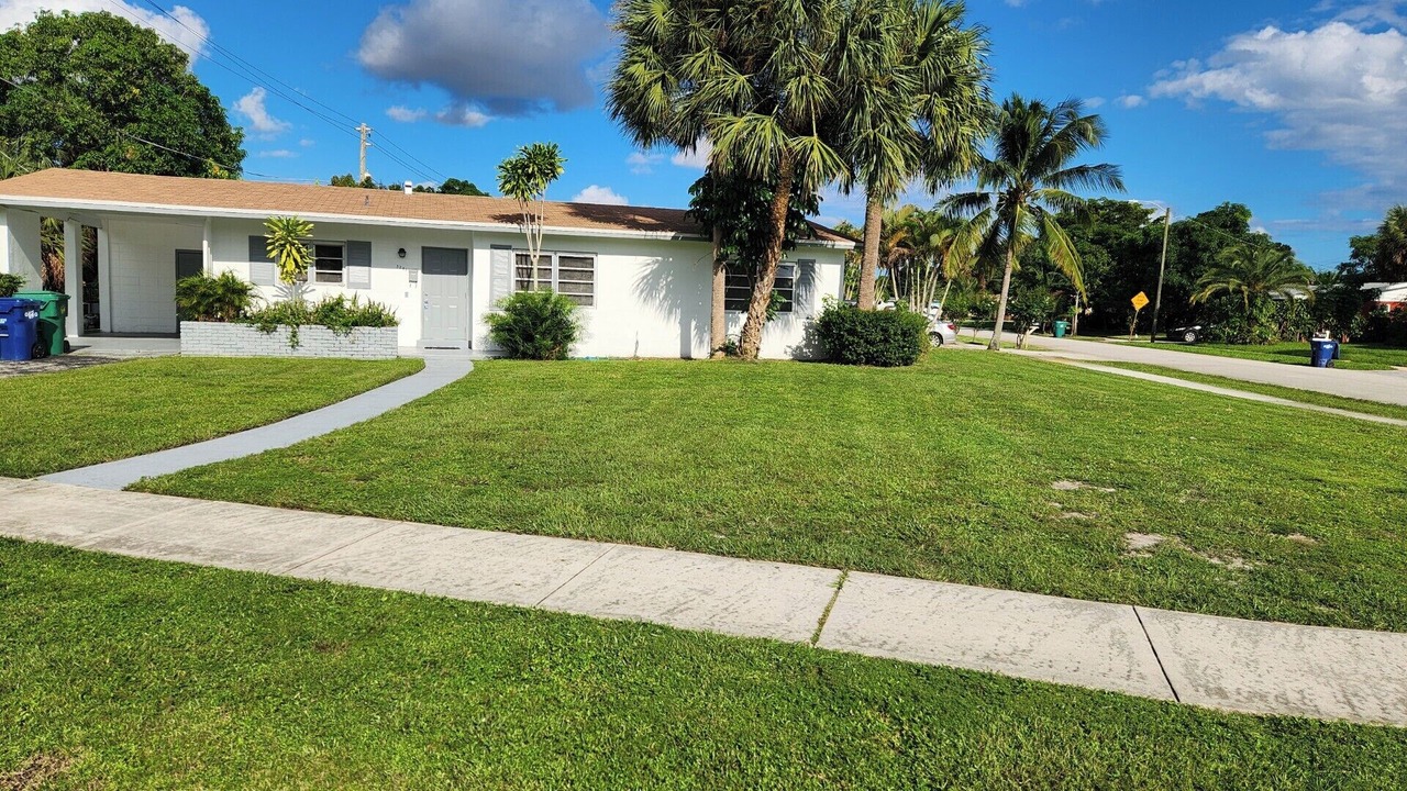 Photo of Outdoor in Lauderhill