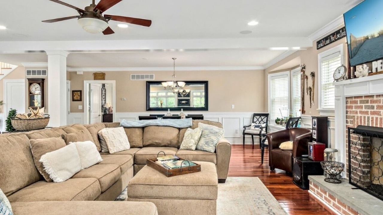 Photo of Livingroom in North End