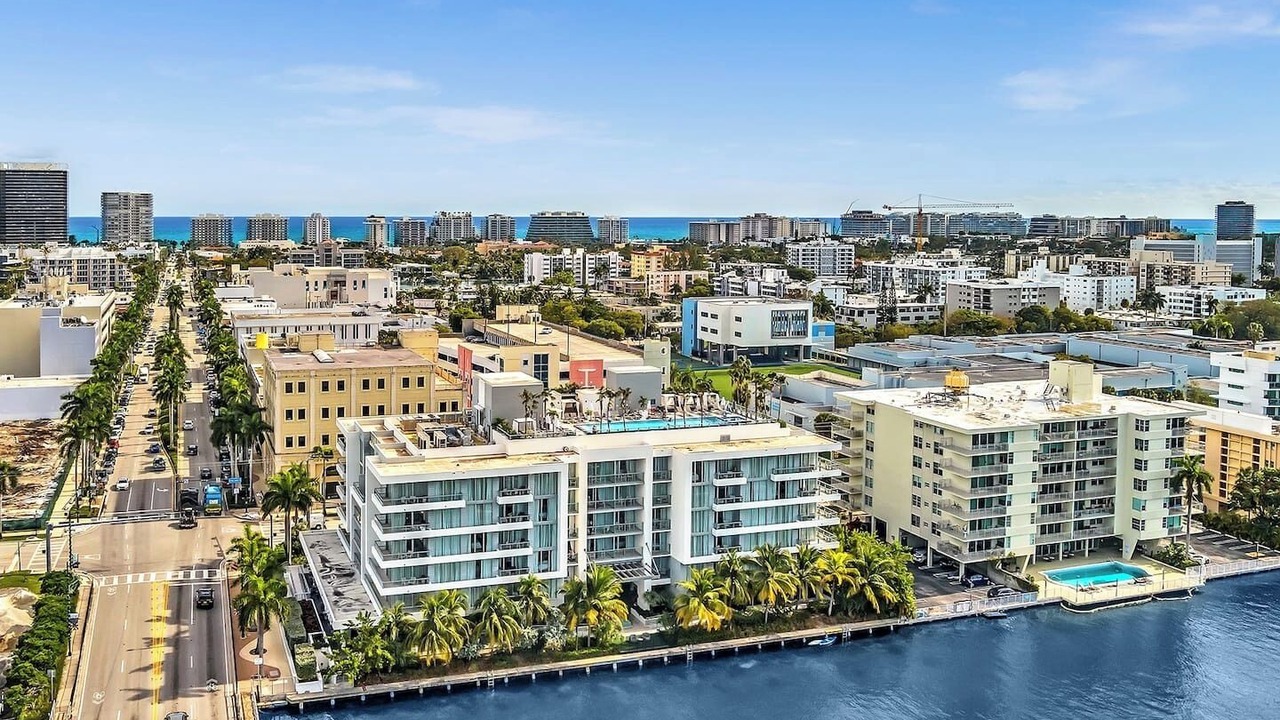 Photo of Others in Bay Harbor Islands