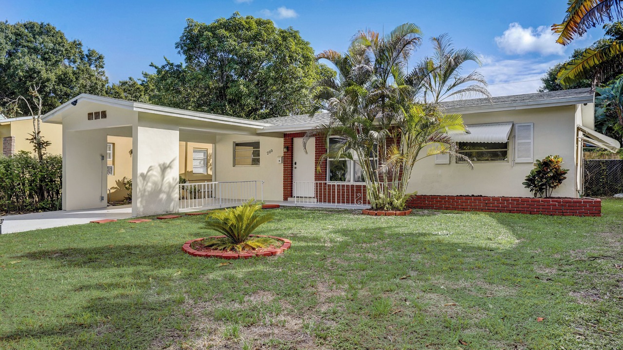 Photo of Outdoor in Poinciana Park