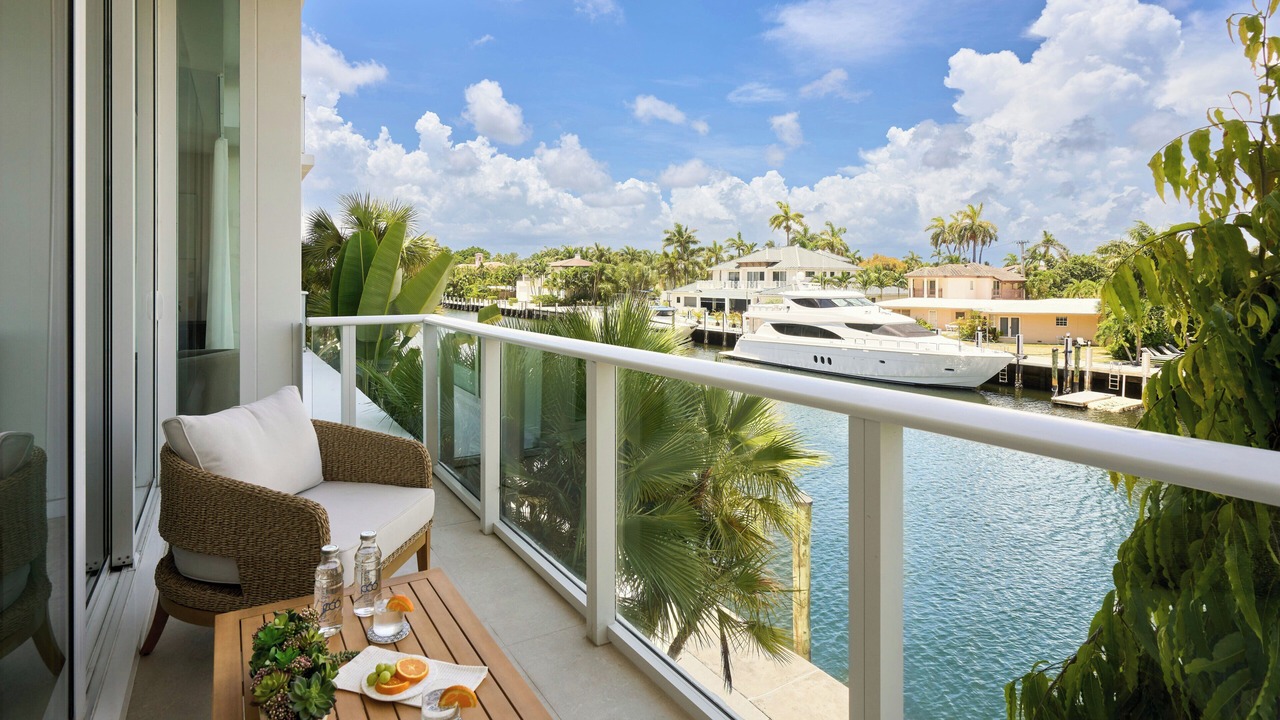Photo of Patio Balcony in Barrier Island