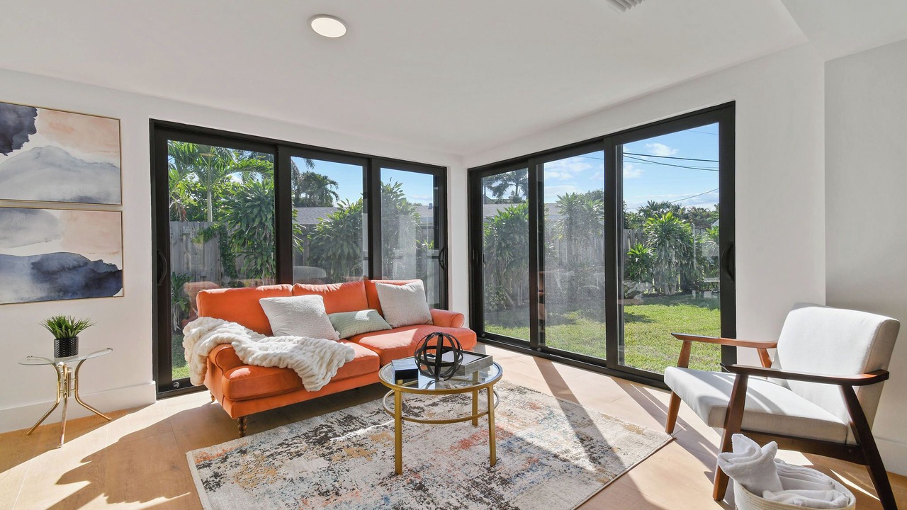 Photo of Livingroom in Lake Ida Shores
