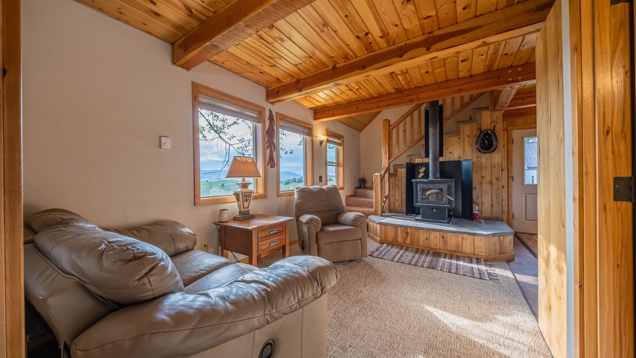 Photo of Livingroom in Eureka