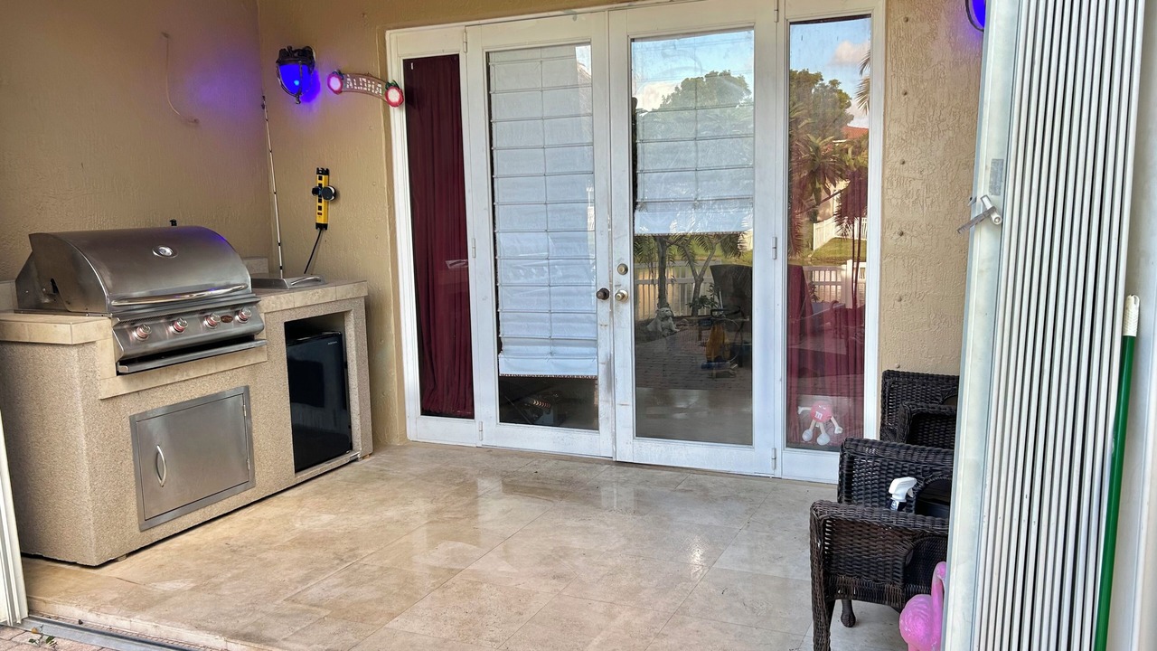 Photo of Outdoor in Miramar