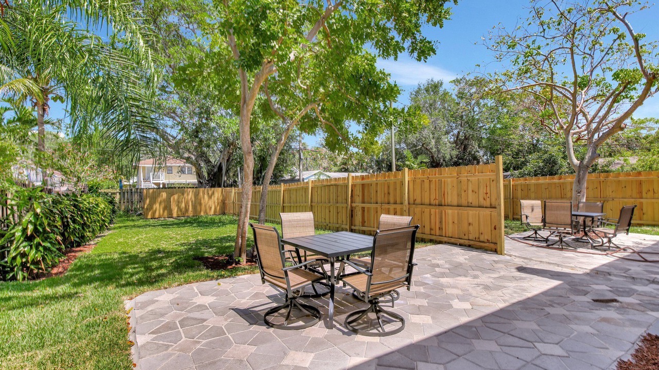 Photo of Patio Balcony in Tarpon River