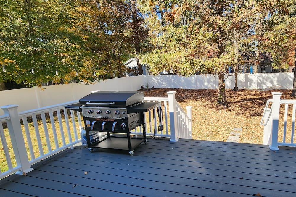 Photo of Outdoor in Issue