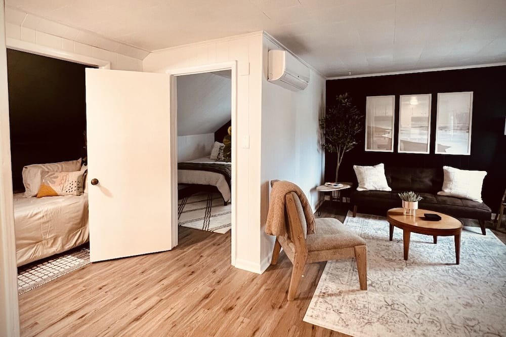 Photo of Livingroom in Coltons Point