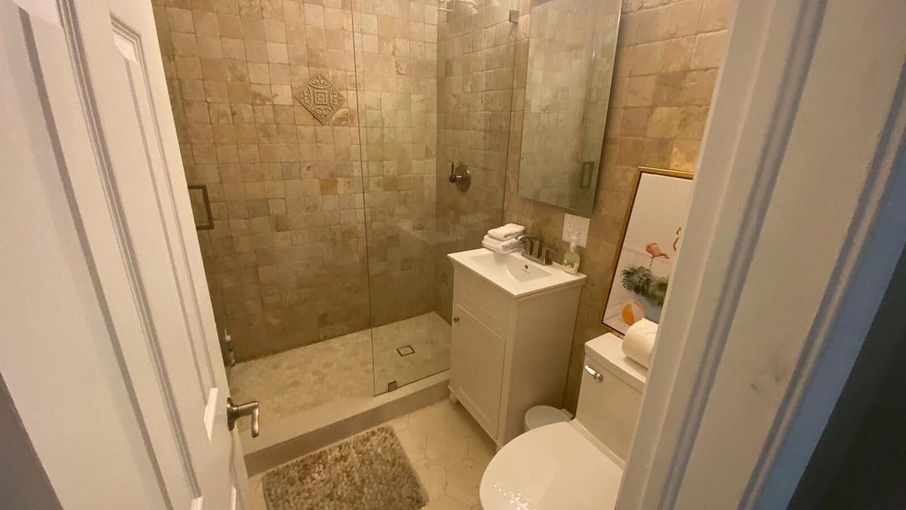 Photo of Bathroom in Biscayne Park