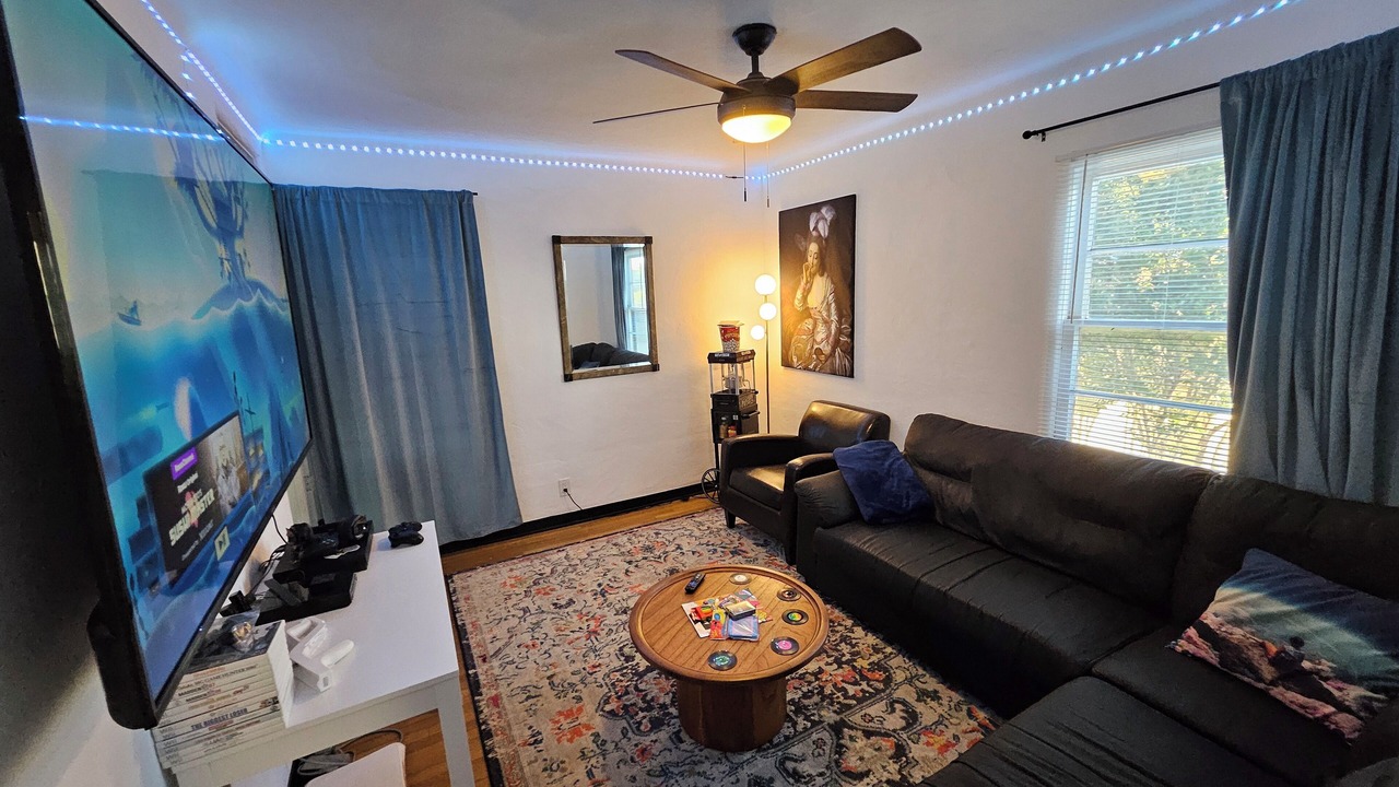 Photo of Livingroom in View Park-Windsor Hills